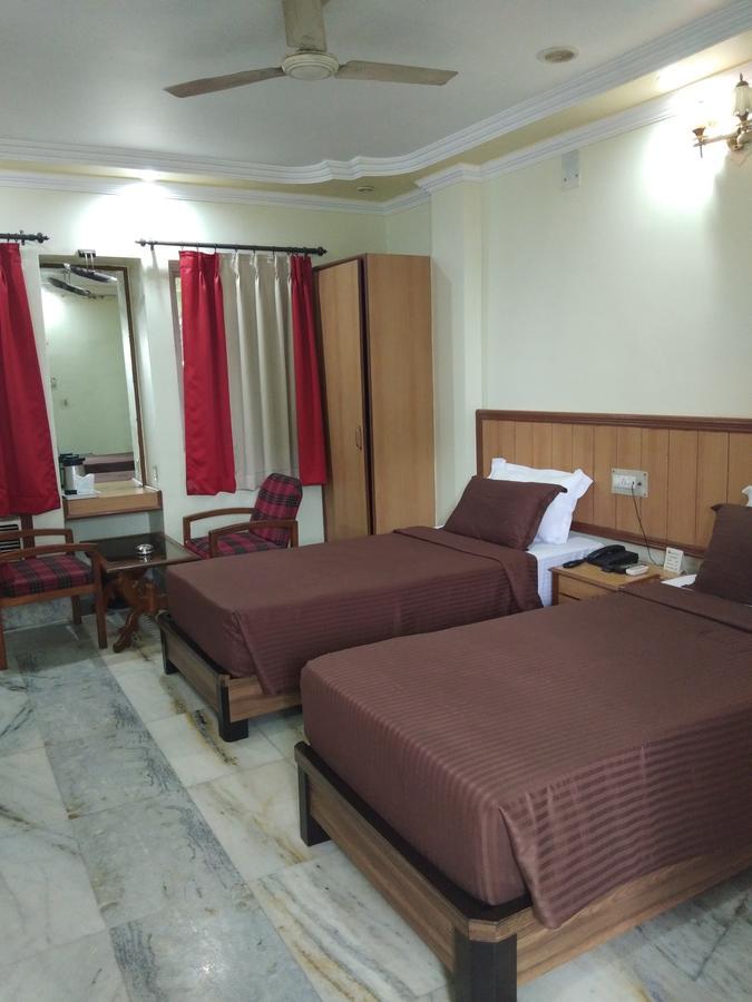 Oyo 24916 Hotel Aquatic Palace Kalyani Εξωτερικό φωτογραφία