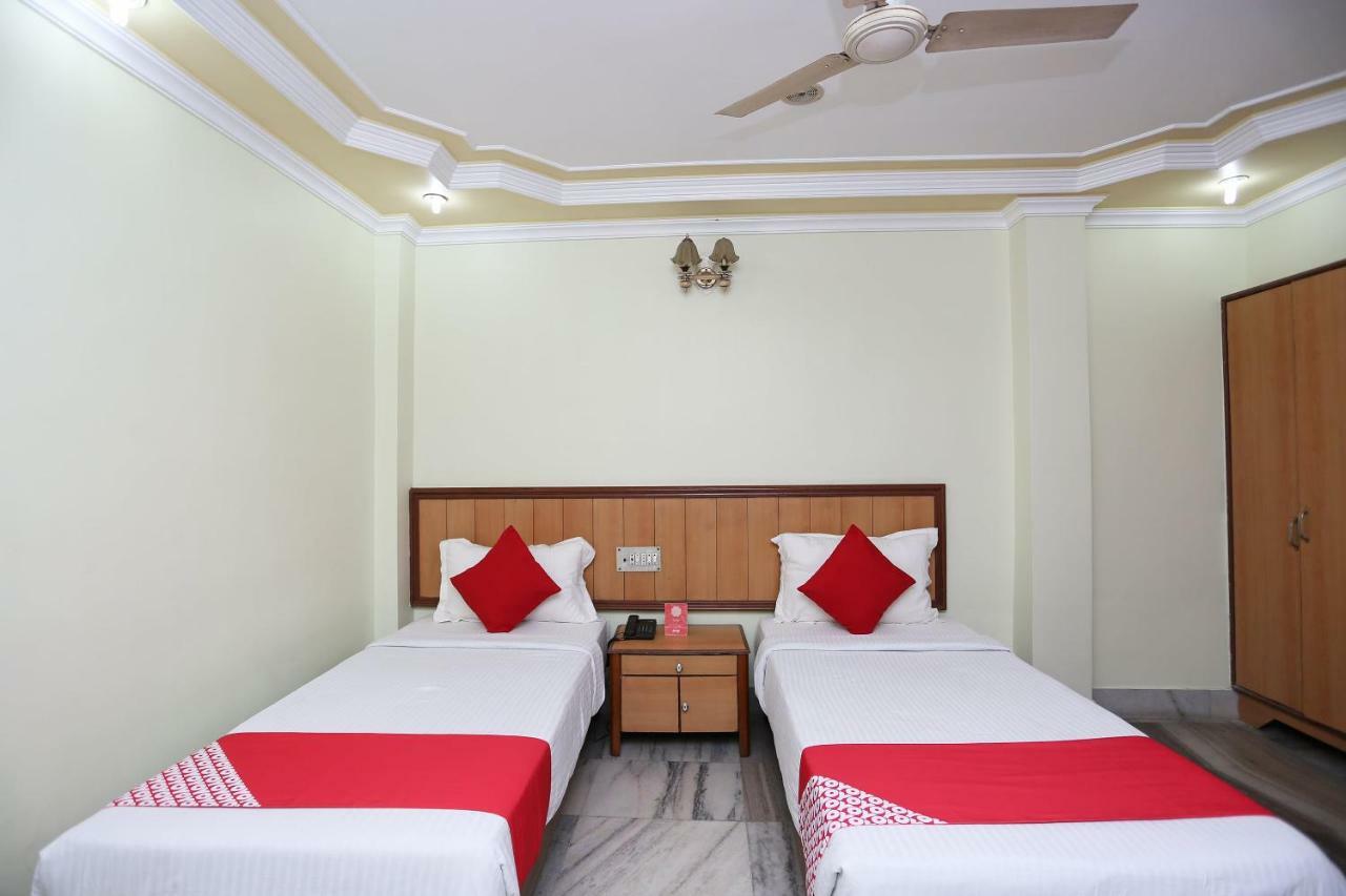 Oyo 24916 Hotel Aquatic Palace Kalyani Εξωτερικό φωτογραφία
