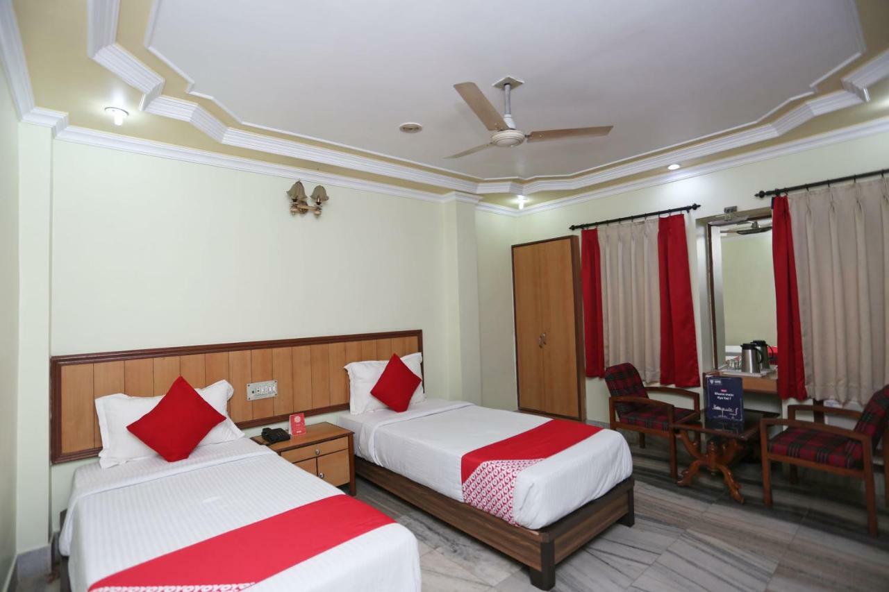 Oyo 24916 Hotel Aquatic Palace Kalyani Εξωτερικό φωτογραφία